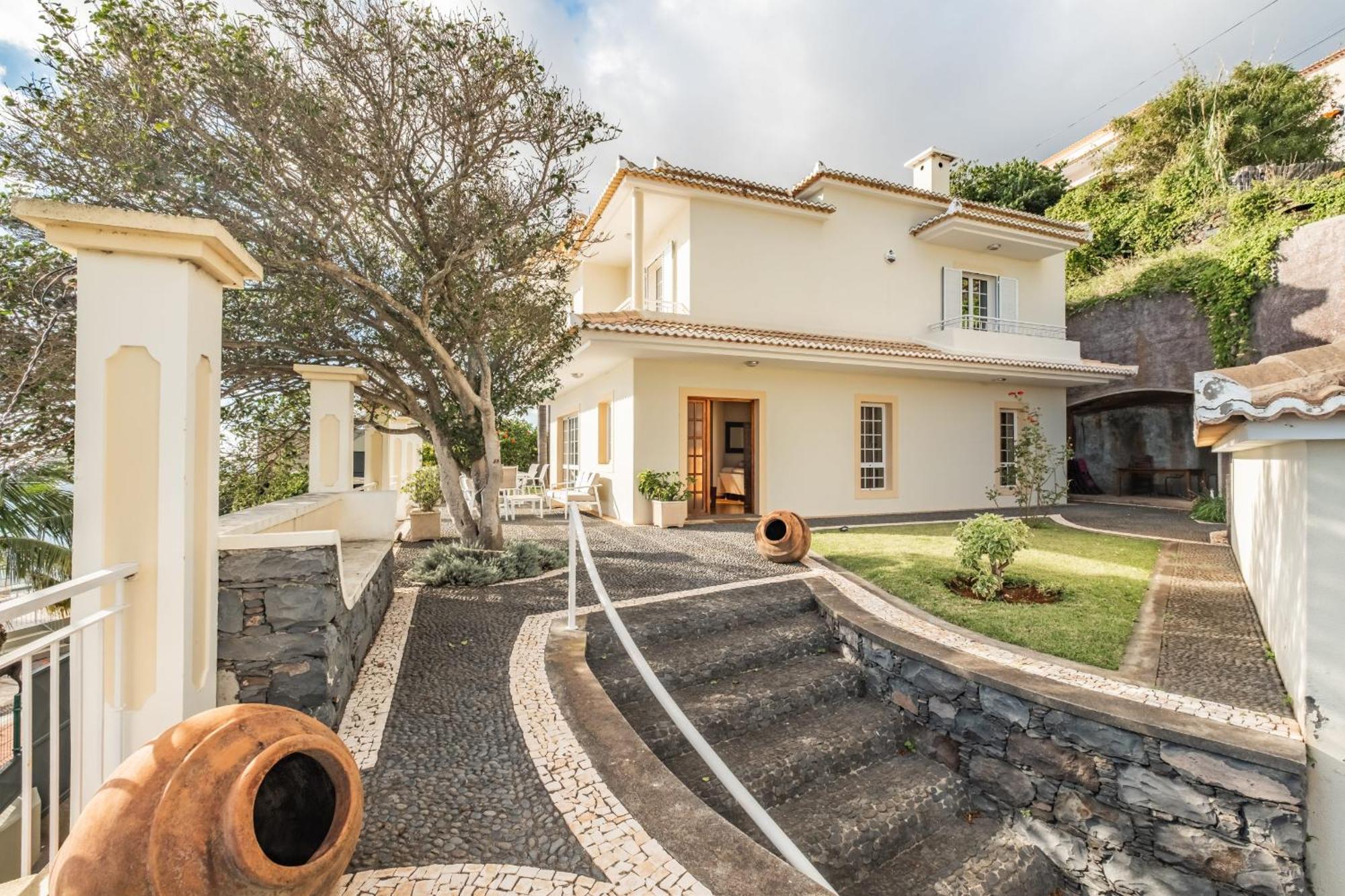 Casa Das Neves - By Wehost ฟุงชาล ภายนอก รูปภาพ