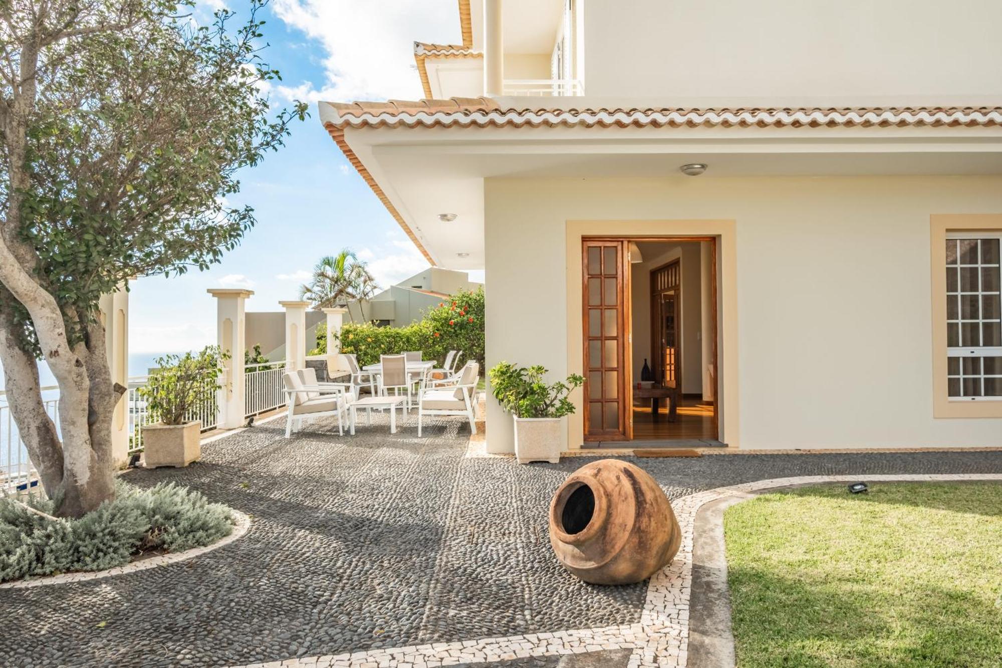 Casa Das Neves - By Wehost ฟุงชาล ภายนอก รูปภาพ